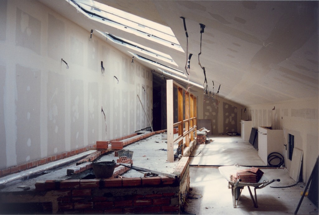 Detalle de la zona de bajo cubierta durante las obras de rehabilitación. © Archivo fotográfico Museo de Huesca.